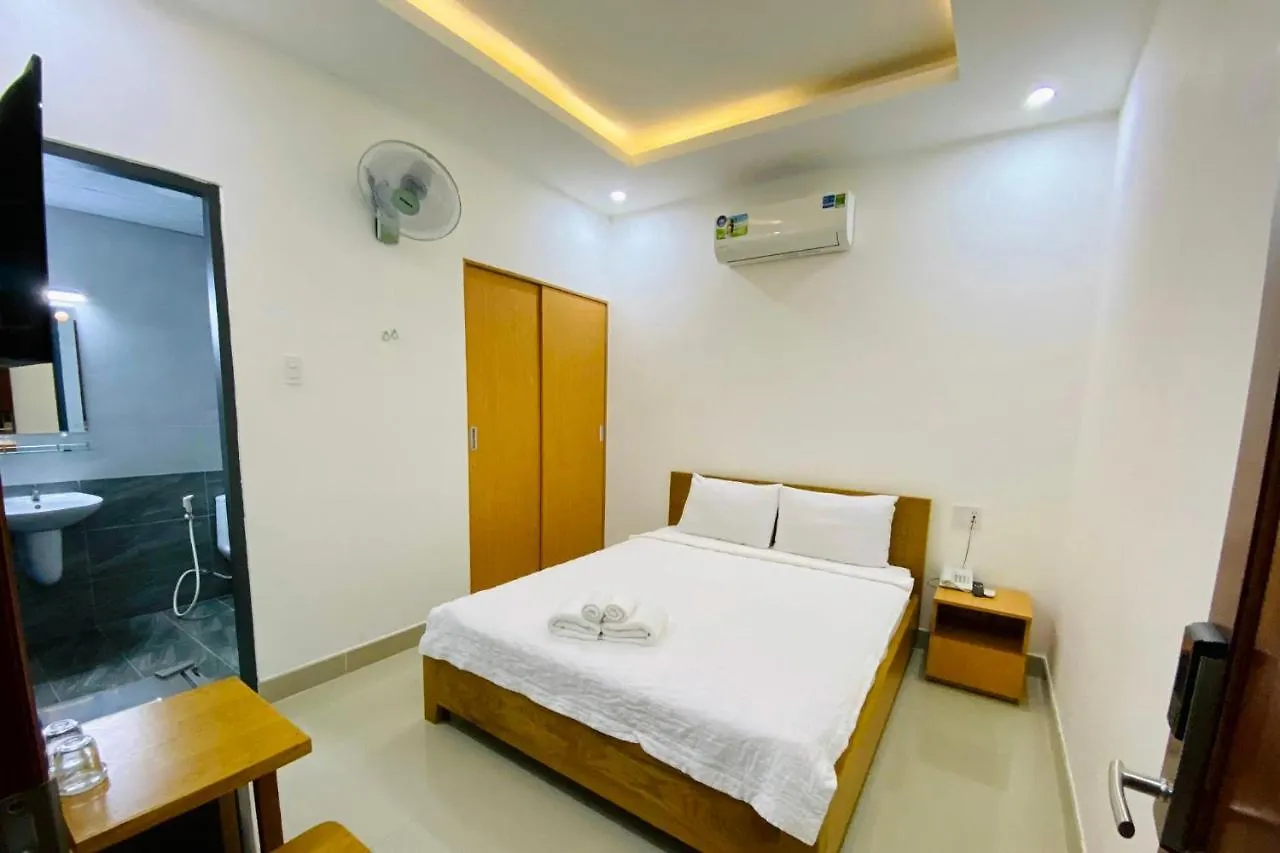 Family Hotel 头顿