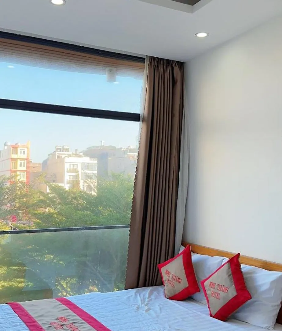 Family Hotel 头顿