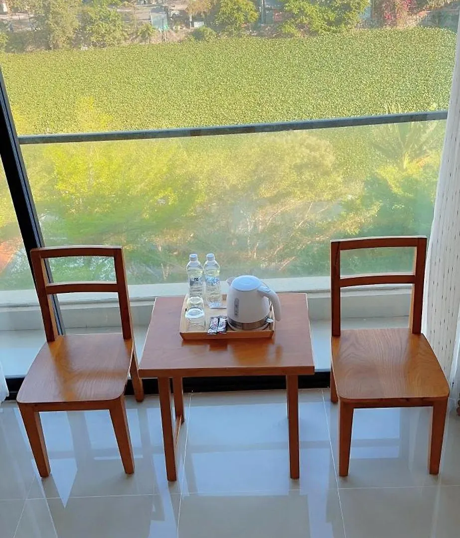Family Hotel Vung Tau 2*,  Vietnam